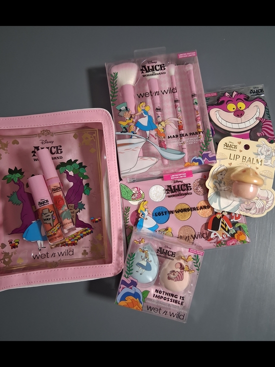 wet n wild Other - Wet n Wild Alice in Wonderland Bundle